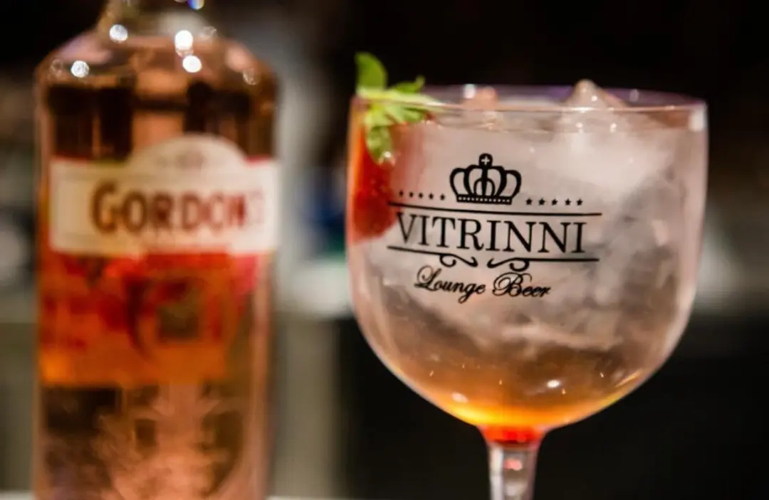 VITRINNI | VIERNES | SEXTA - FEIRA