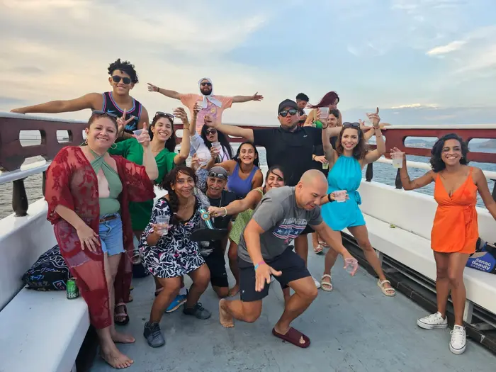 EL BARQUITO DE LA LOCURA | R.T.E TRAVEL · 7