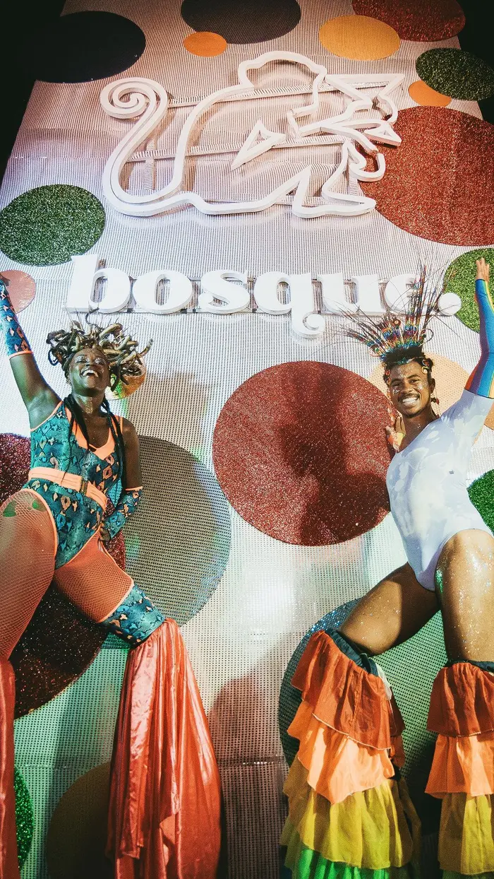 BOSQUE BAR · 8