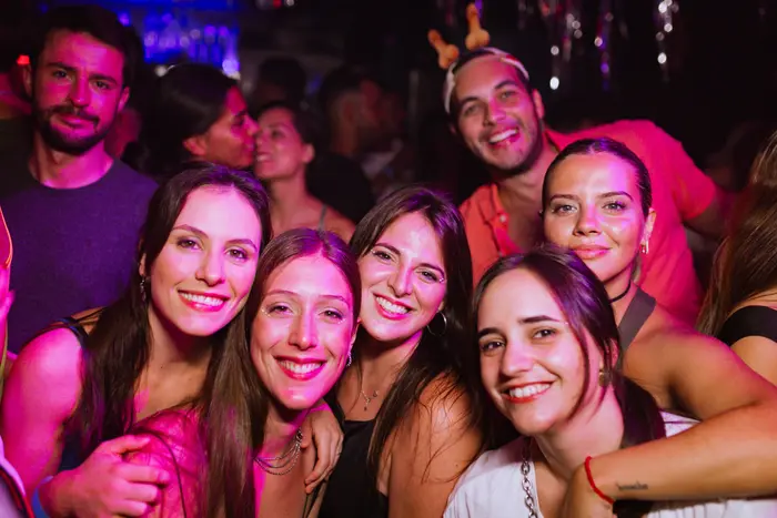 BARZIN IPANEMA  · 11