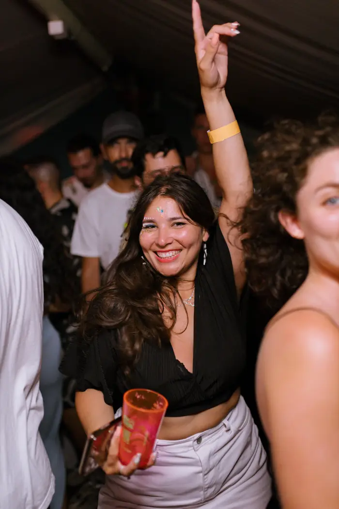 FIESTA EN BARCO NOCTURNO | B.B · 19