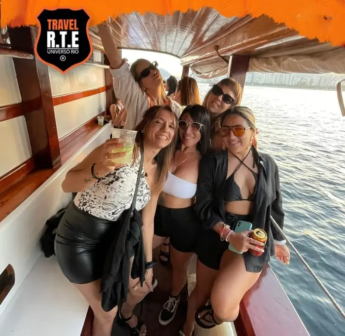 EL BARQUITO DE LA LOCURA | R.T.E TRAVEL · 8
